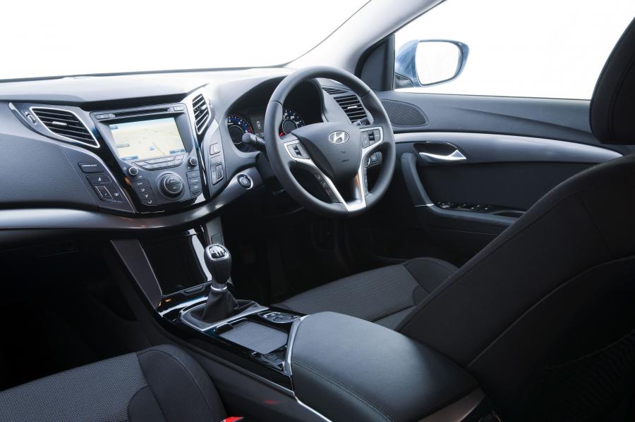  Hyundai i40 Station Wagon Blue Drive 2011 года  (UK) (фото 6 из 53)